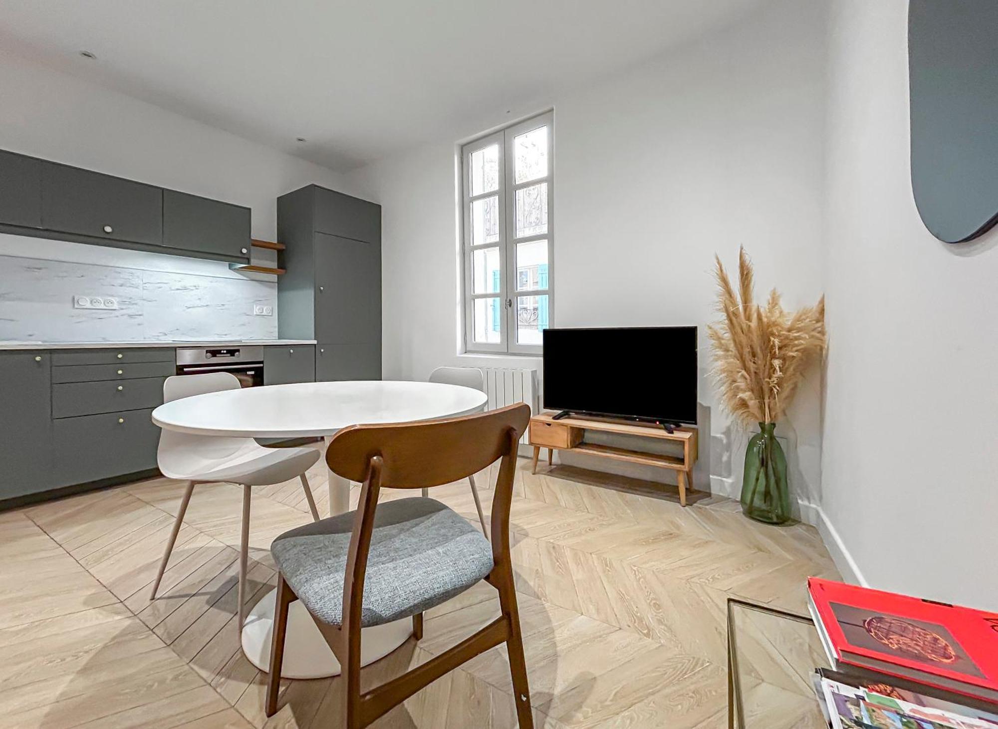Hebergements Modernes & Cosy A Arles T3 Et T2 Elegants Exterior foto